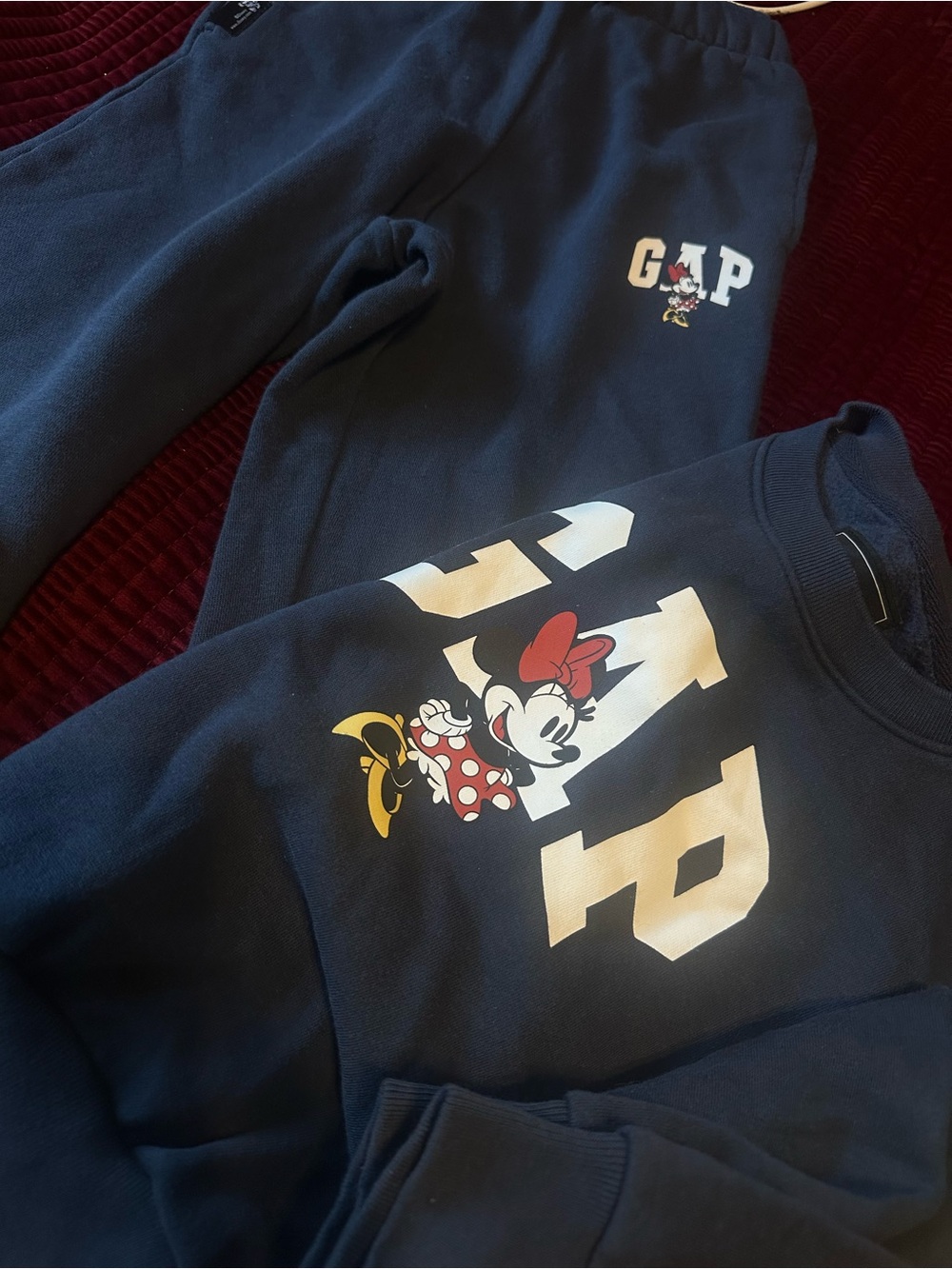 Gap sweatsuit
